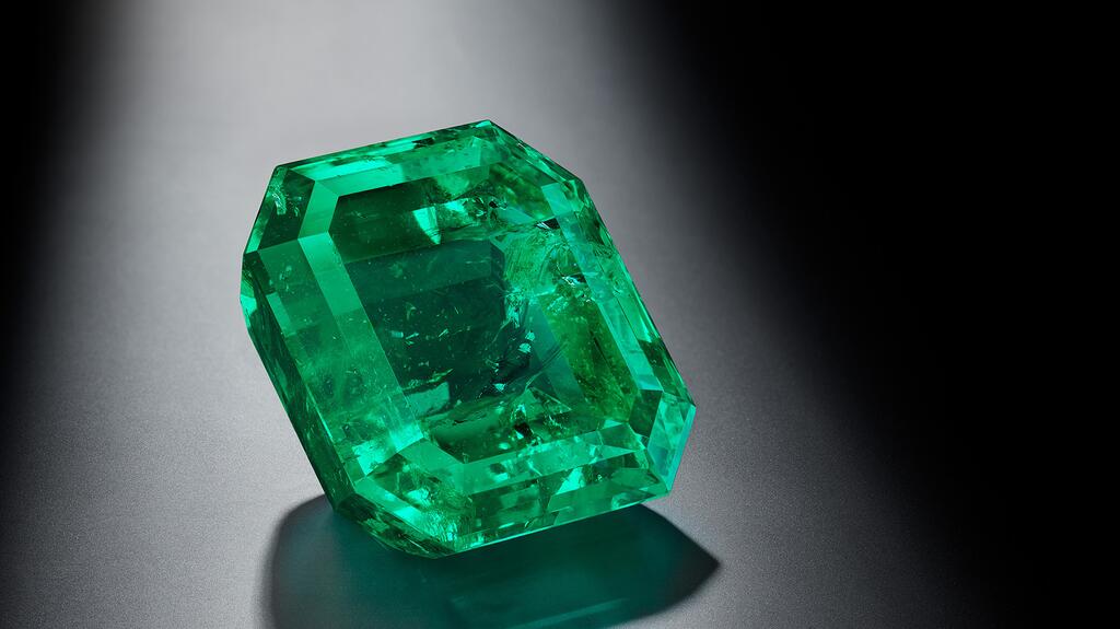 At more than 280 carats, “The Amazon Queen” is one of the largest gem-quality emeralds to be offered at auction, Phillips said. The Amazon Queen Colombian 280.84 carat emerald